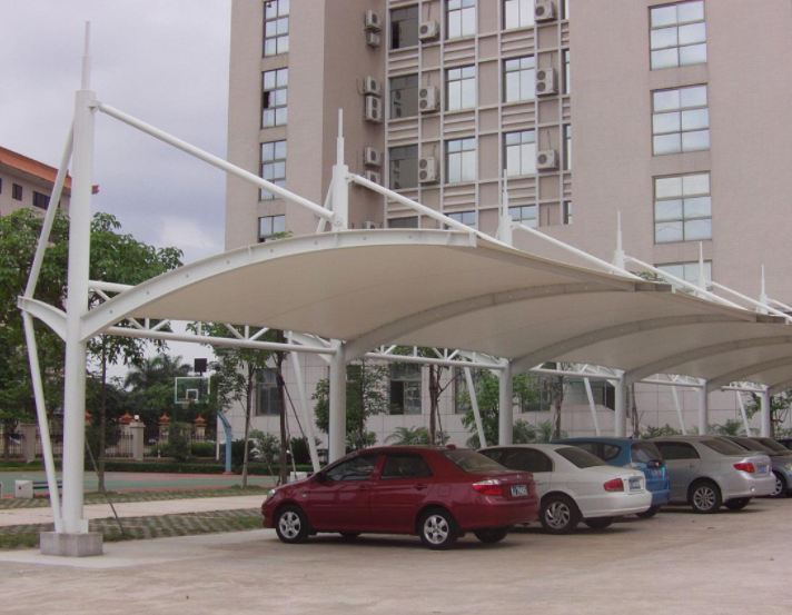 合肥膜結(jié)構(gòu)車棚廠家PTFE膜材什么特點？